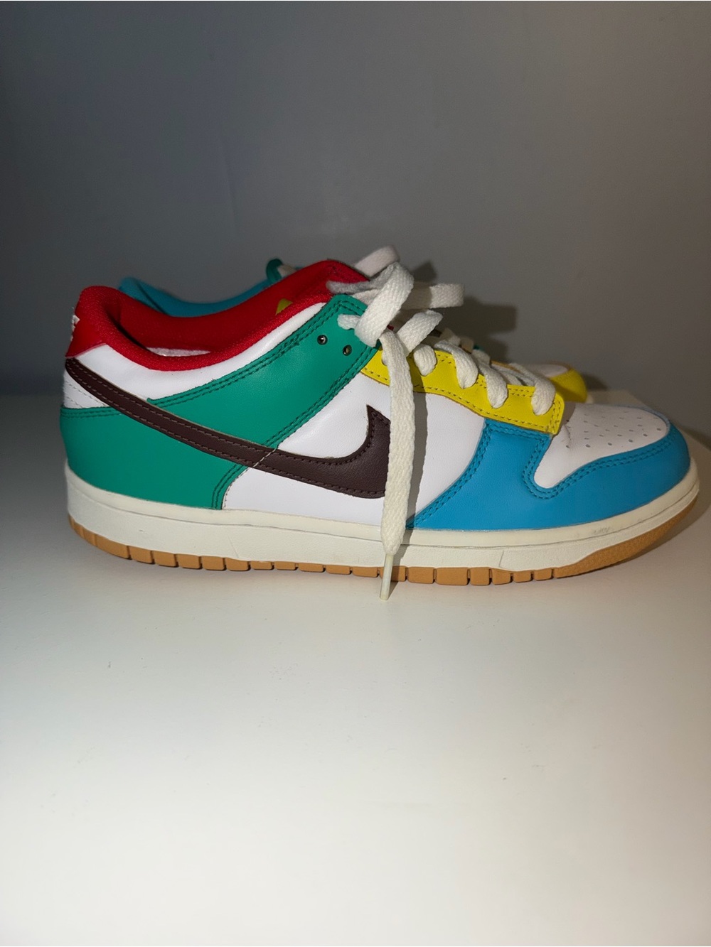 Nike Dunk Low SE Free 99 White 6.5Y Kids Multicolor Sneakers Women’s 8